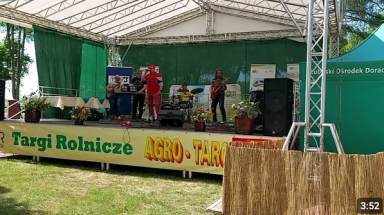 Fragment koncertu w Kalsku. Utwór Gorące Lato